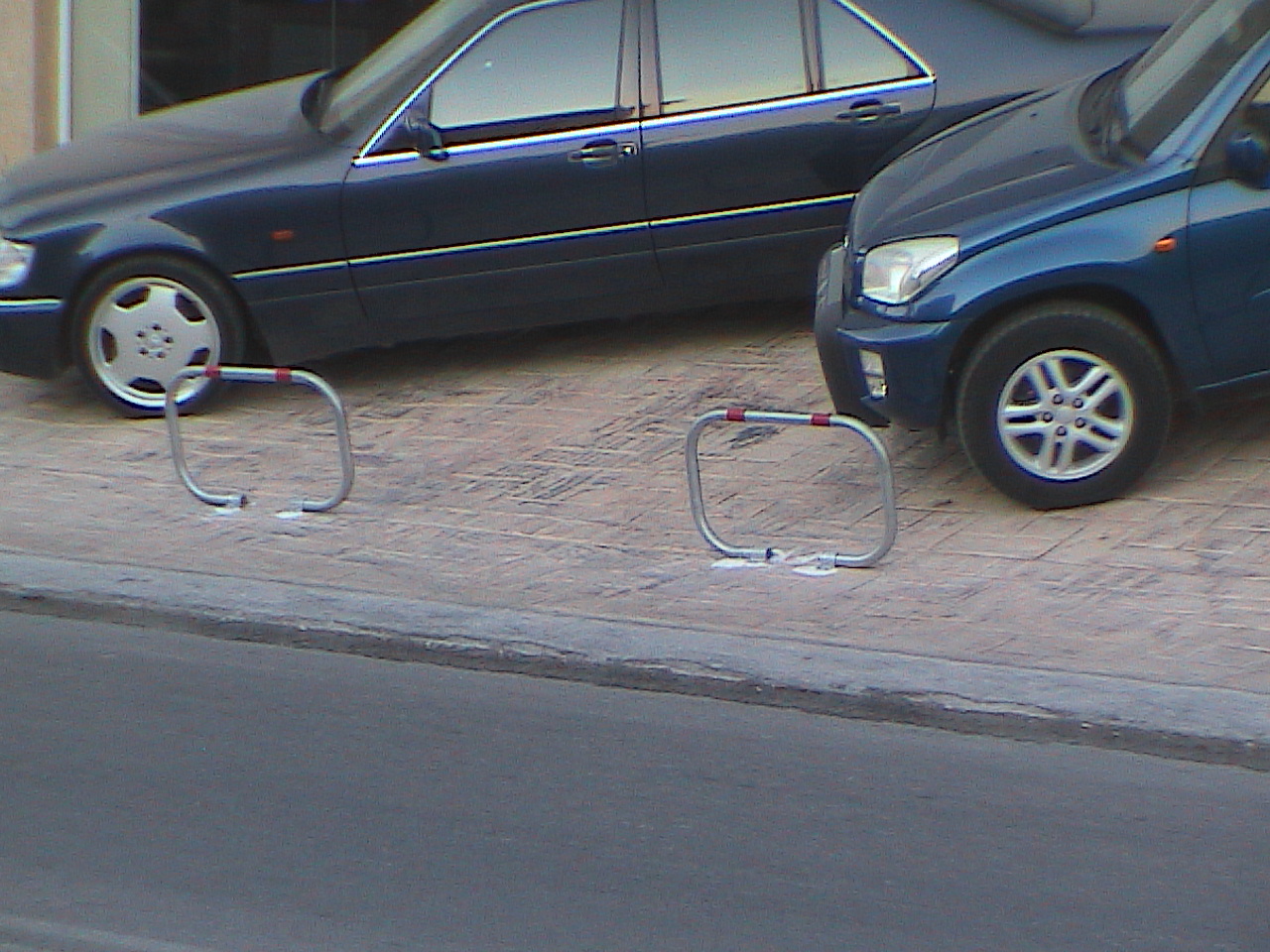 2-leg parking barrier to prevent theft.